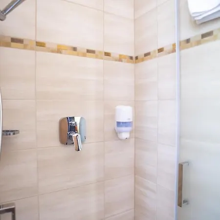 Hotel 4 Evszak Hegyihotel 3*