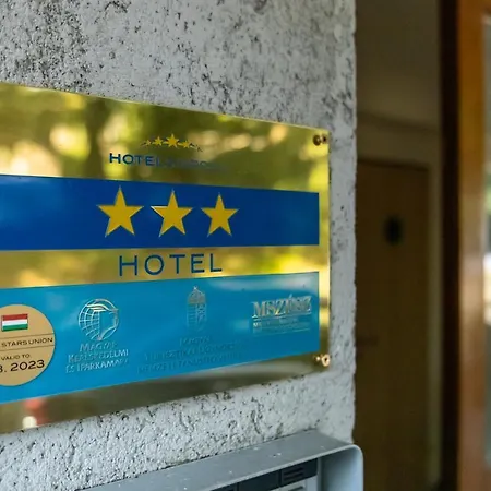 4 Evszak Hegyihotel Hotel 3*