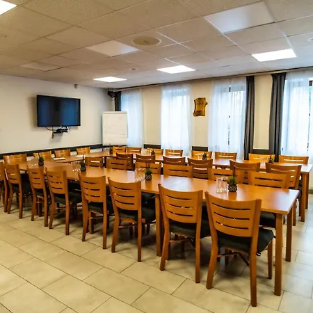 4 Evszak Hegyihotel מלון 3*