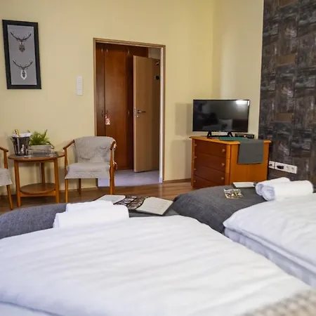 4 évszak Hegyihotel 3*