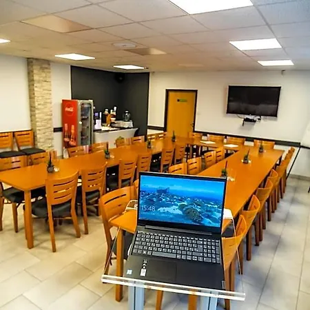 4 Evszak Hegyihotel